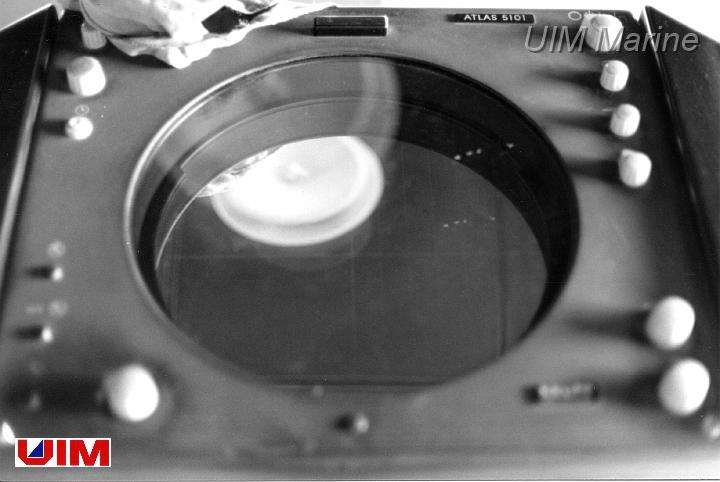 Egl passerelle 45 ecran radar Krupp Atlas 5101.jpg